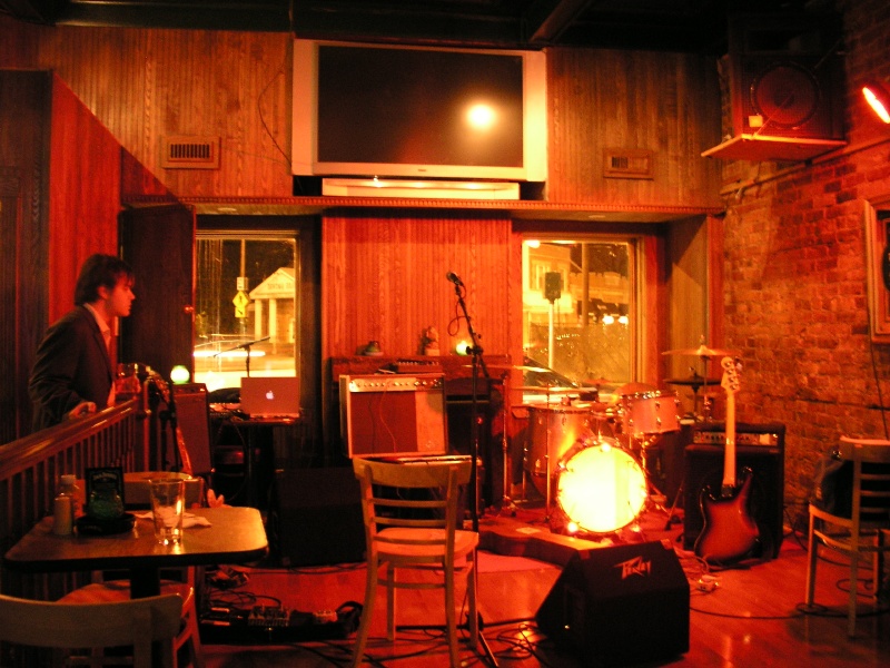 The Abbey Pub, Pub-side performance space