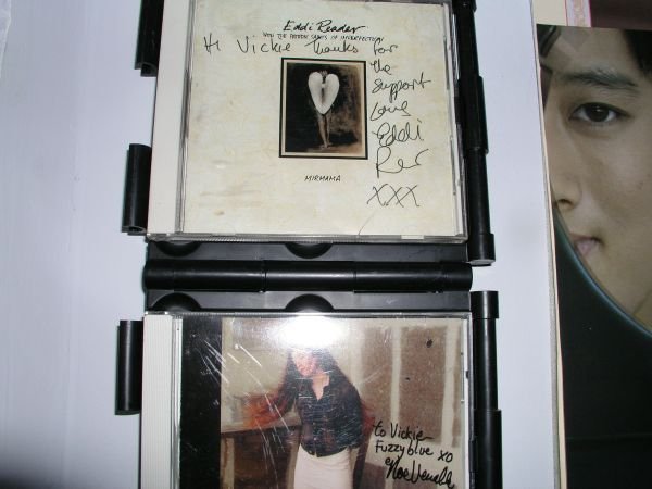 Eddi Reader (top), Noe Venable
